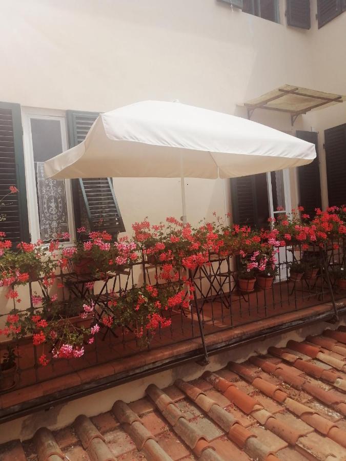 Bed And Breakfast Evelina Lucca Eksteriør billede