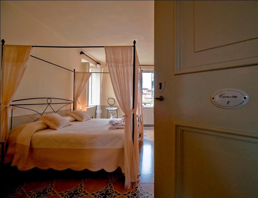 Bed And Breakfast Evelina Lucca Eksteriør billede
