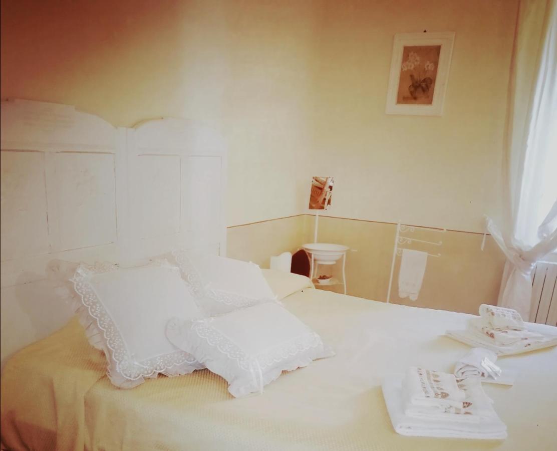 Bed And Breakfast Evelina Lucca Eksteriør billede