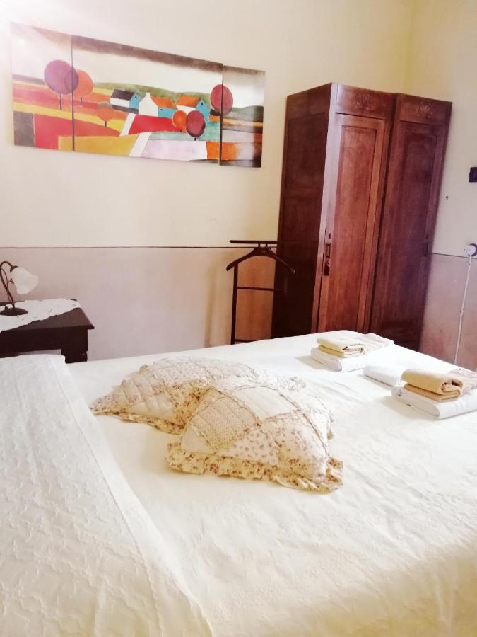 Bed And Breakfast Evelina Lucca Eksteriør billede